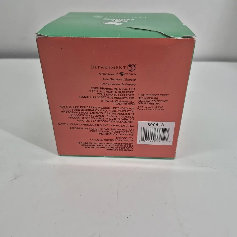 Peanuts The Perfect Tree - Charlie Brown and Snoopy - Dept 56 - Original Box
